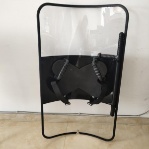 https://site_d704e331-3ad1-43d3-86a5-c84a1453be4f/anti-riot-shield-with-baton-holder-product/