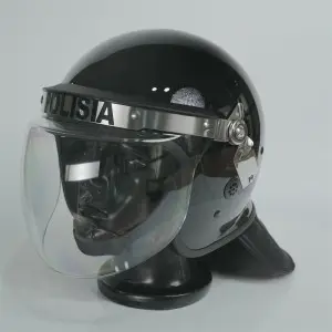 Anti riot helmet With Gas Mask Hang