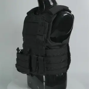 Plate carrier bulletproof vest with pouches  FDY-11