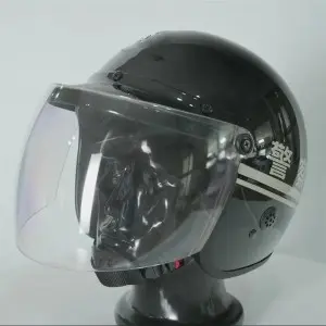 Spring/autumn helmet