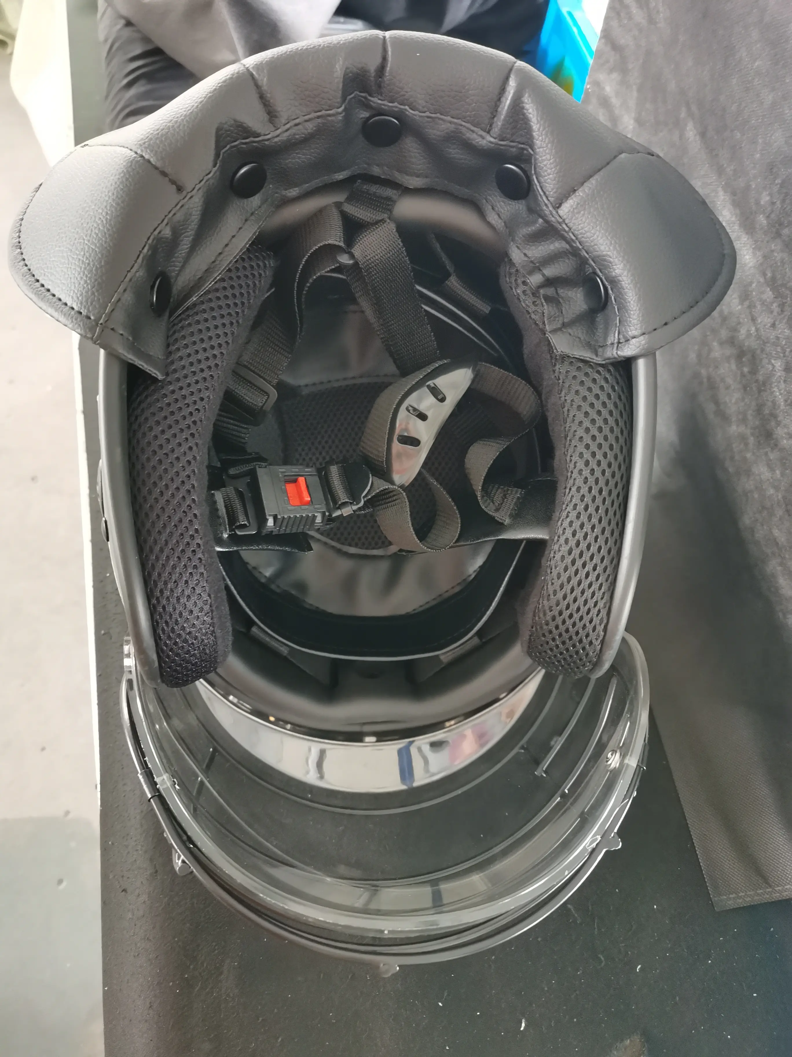 Learn the Difference Between Three-Point Suspension and Two-Point Suspension